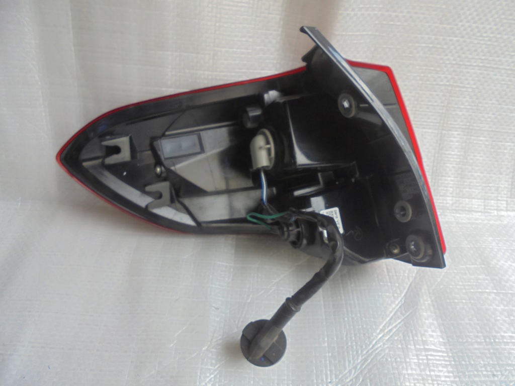 Фара задний  задняя правый  led suzuki vitara 3 3 рестайлинг  17- идеальная slask euro Недорого