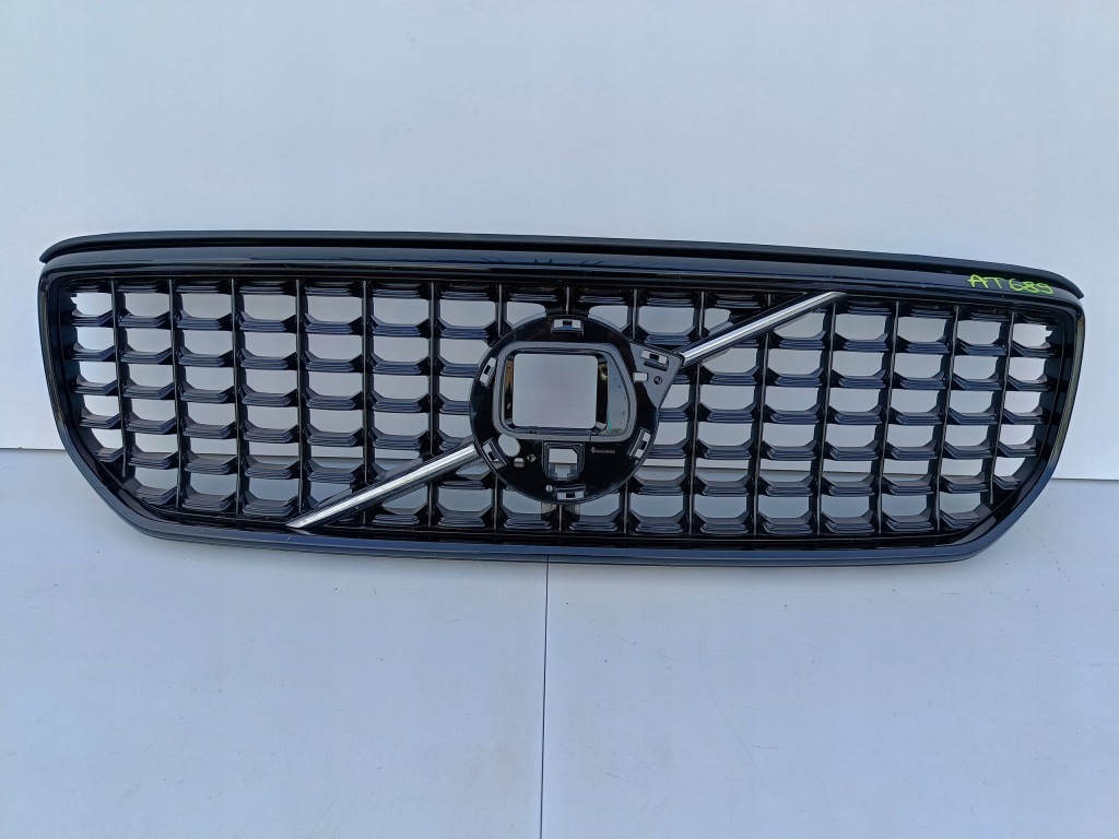 Купить Volvo xc40 lift r-design 22- решётка радиатора решётка радиатора решётка бампера перед 32291466