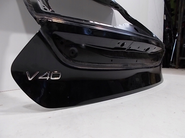фото №4, Volvo v40 ii 12-19 крышка багажника задняя !