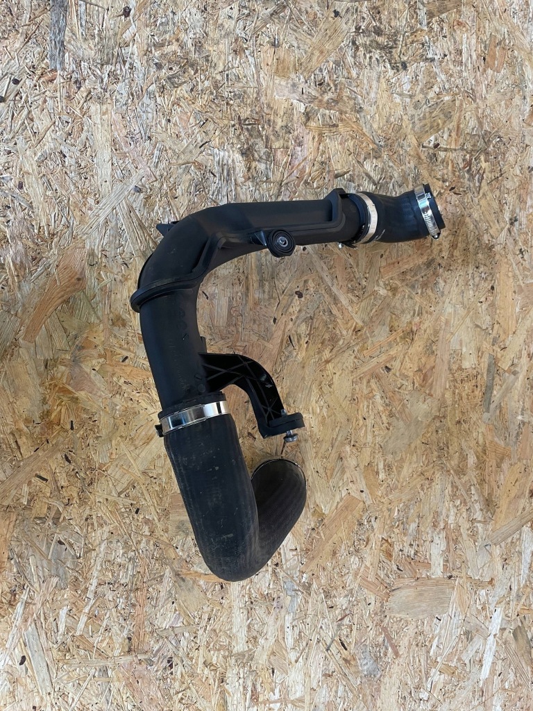 Пабтрубок  / труба интеркулер 1k0145770ae Цена