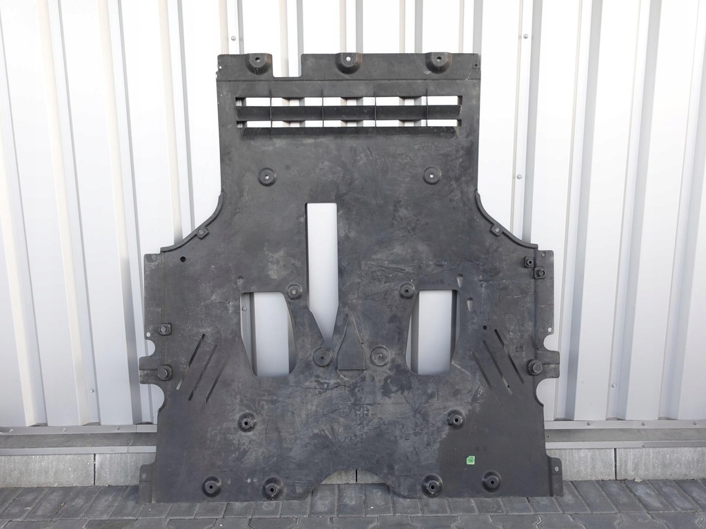 фото №1, Ferrari f12 berlinetta f152 плита защита подвеска