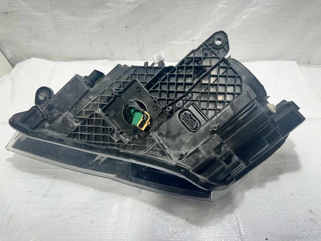Skoda superb 3 фара перед правый  bixenon led европа 3v941016b Оригинал