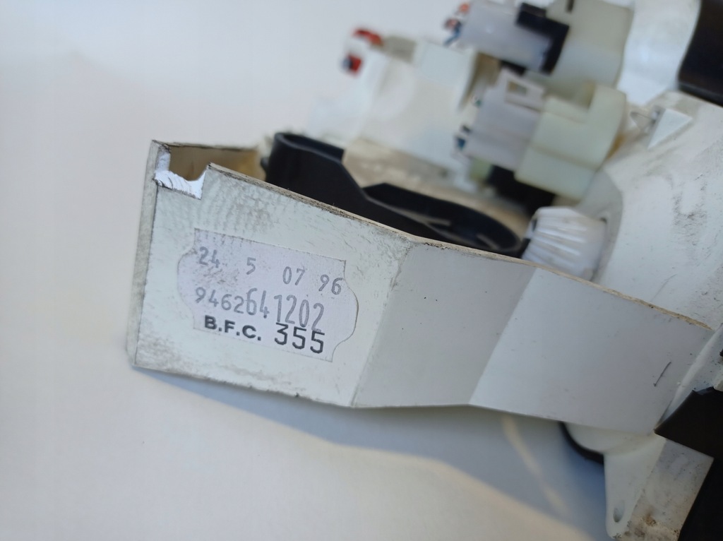 фото №9, Панель обдув mitsubishi carisma 9462641202