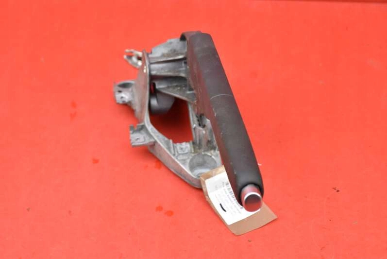 фото №8, Важіль гальма ручного 8j0711303a vw golf 5 v plus 03-09