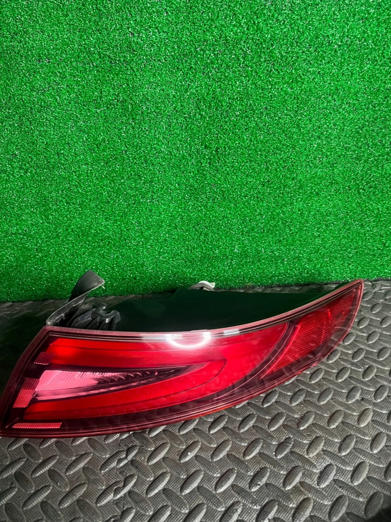 Купить Лампа задняя правый задняя правая 20690203 alfa romeo giulia