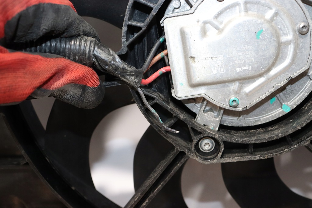 фото №9, Tesla model y / model 3 lift вентилятор корпус 1607808-00-b j-1731