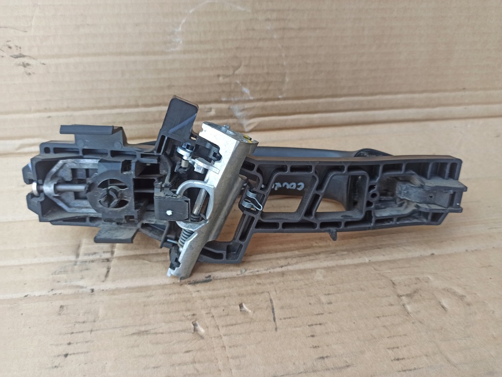 фото №6, Ручка двері лівий задня ford transit courier 2019