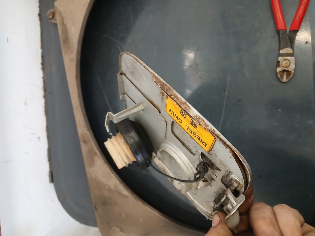 фото №6, Suzuki grand vitara i крышка заливной топлива