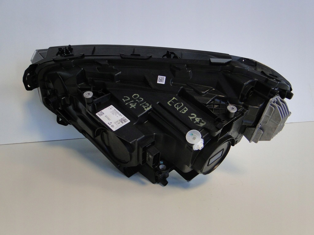 фото №14, Mercedes eqb x243 243 лампа передня права led