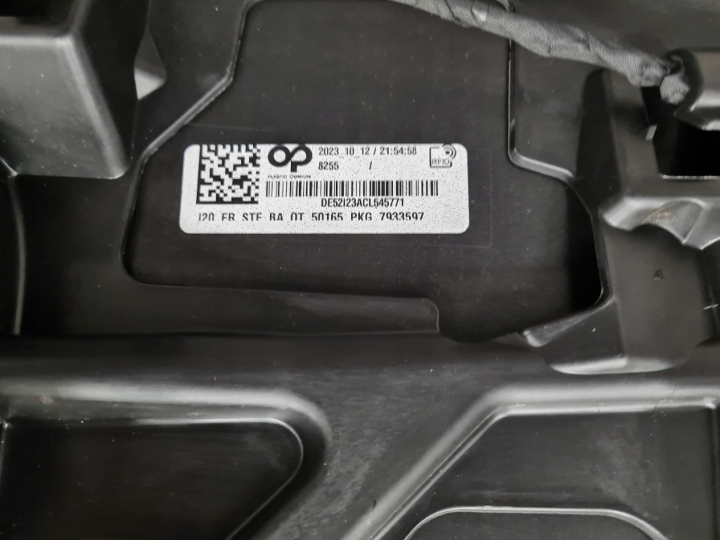 фото №7, Bmw ix i20 бампер передний 6pdc usa