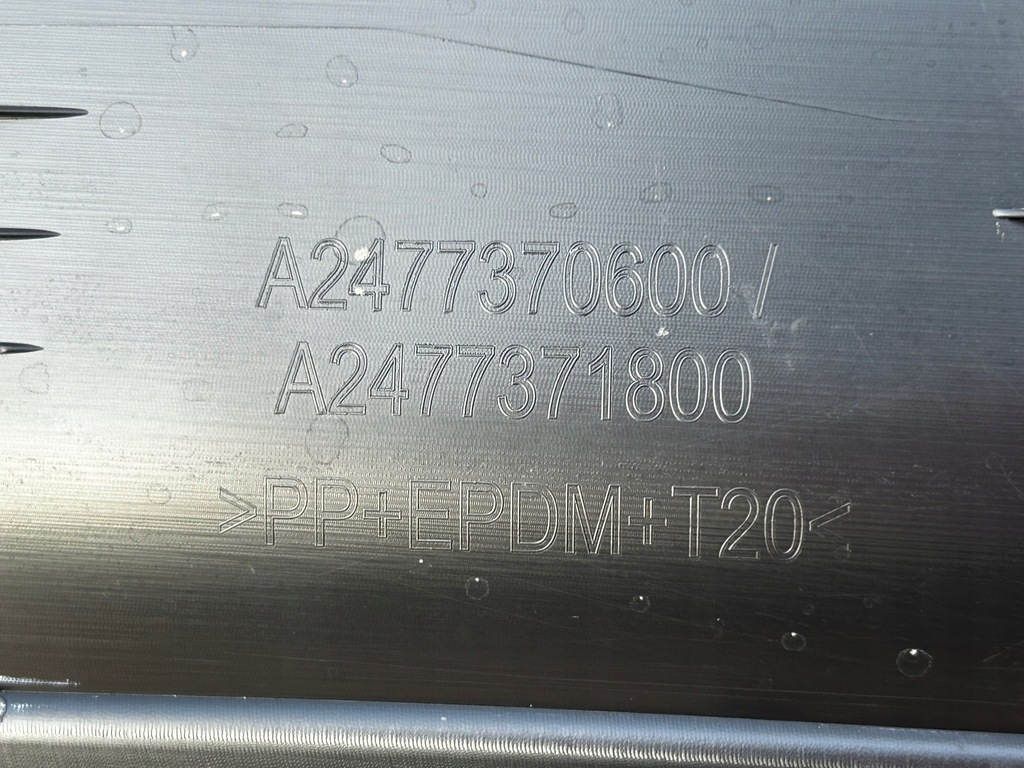 фото №6, Mercedes glb w247 ліва молдинг двері задня задня