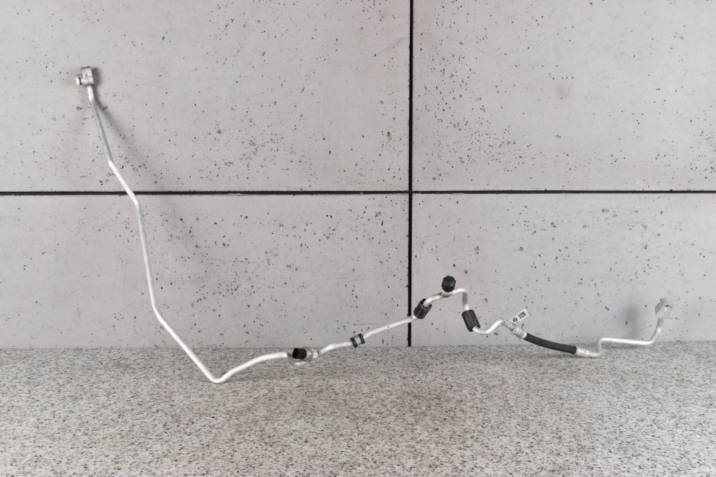 фото №1, Bmw f40 f45 f46 x1 f48 x2 f39 f55 f56 шланг труба кондиціонера 9209724