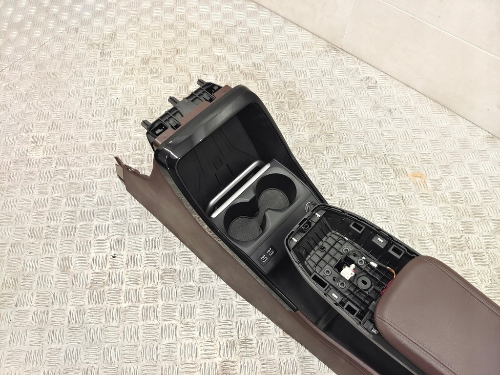 фото №11, Bmw u06 оббивка сидіння заднє сидіння обшивки шкіра