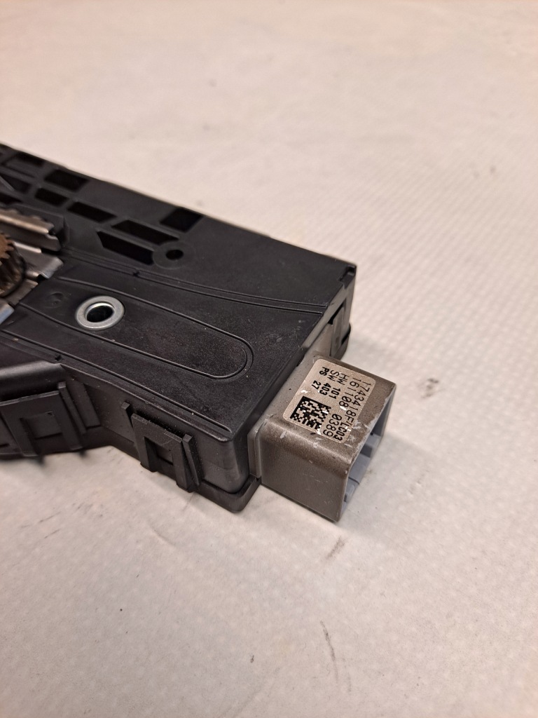 фото №3, Моторчик панорамы discovery v hy32-53508-da