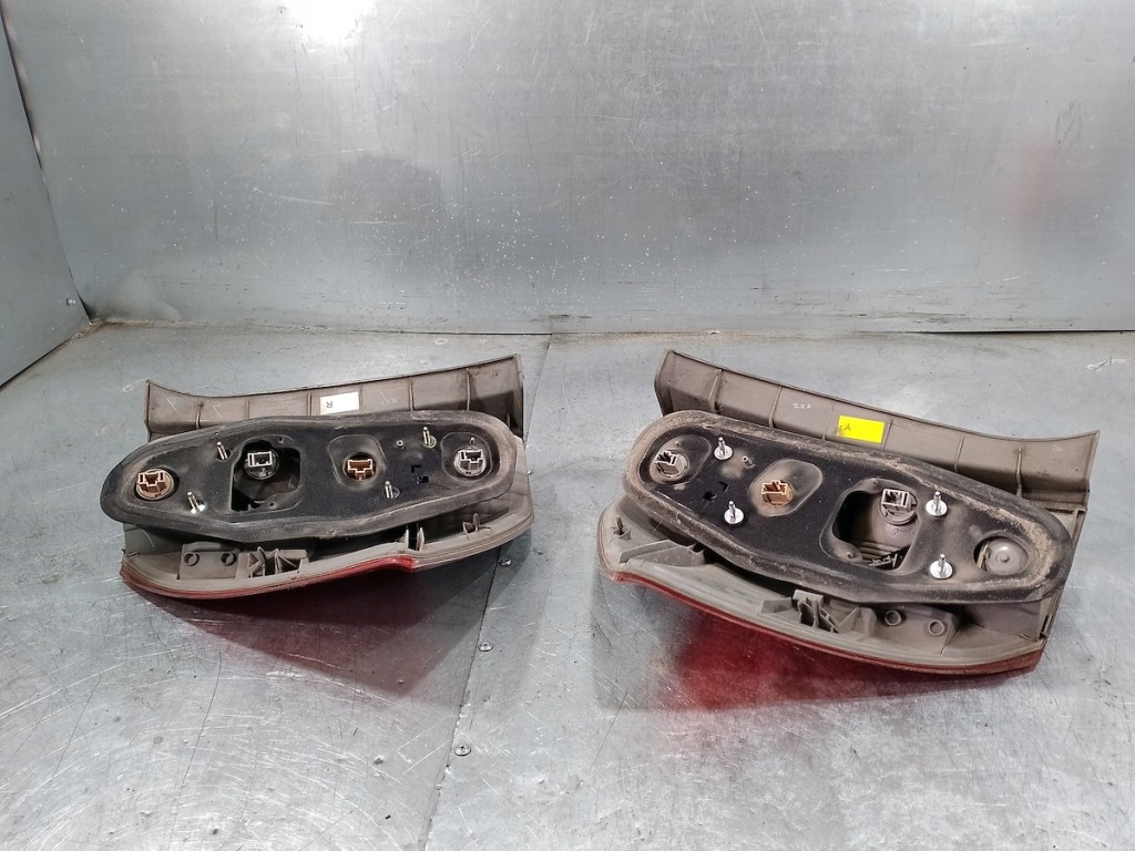 фото №3, Лампи задня комплект honda fr-v