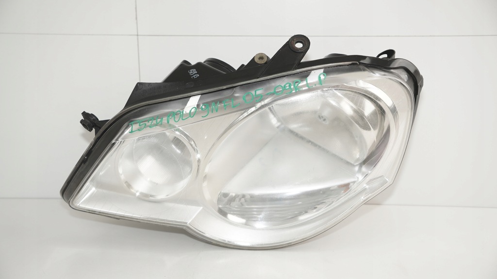 фото №1, Лампа левый перед vw polo 9n lift 05-09r
