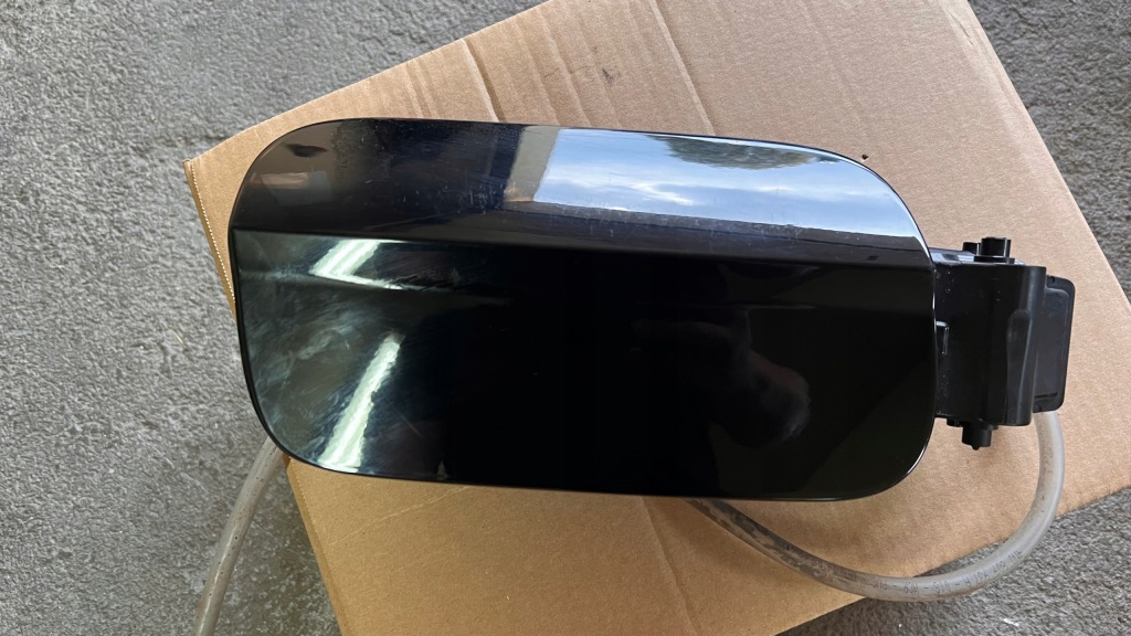 фото №1, Audi a6 c8 20r sedan крышка заливной топлива