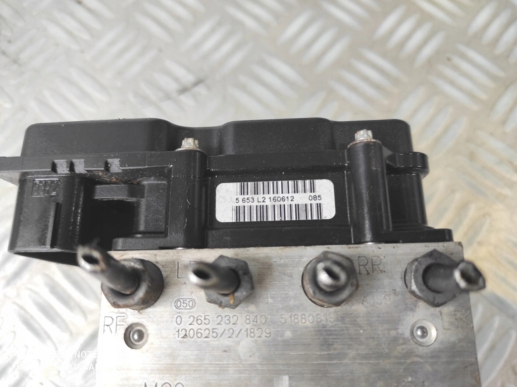 фото №12, Fiat 500 fiat 0.9 twinair 1.2 benz насос тормозная abs 51880815 0265232840