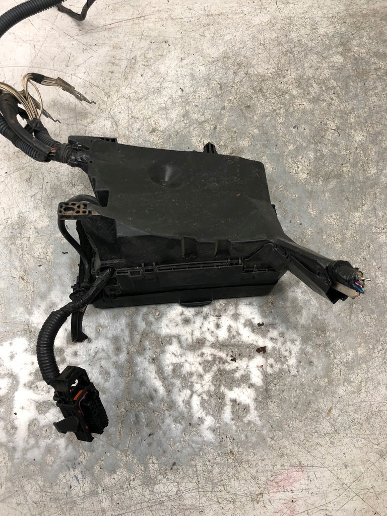 фото №5, Коробка предохранителей toyota auris i 82662-02190