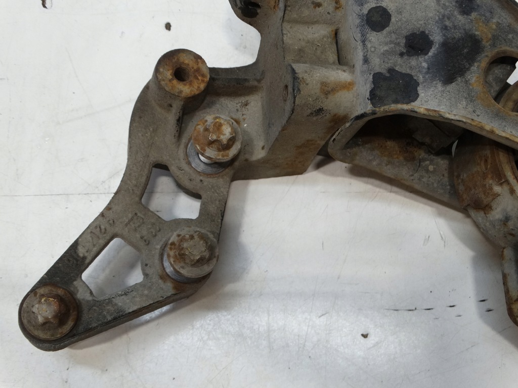 фото №5, Кронштейн кронштейн коробки suzuki wagon r+ 332253673