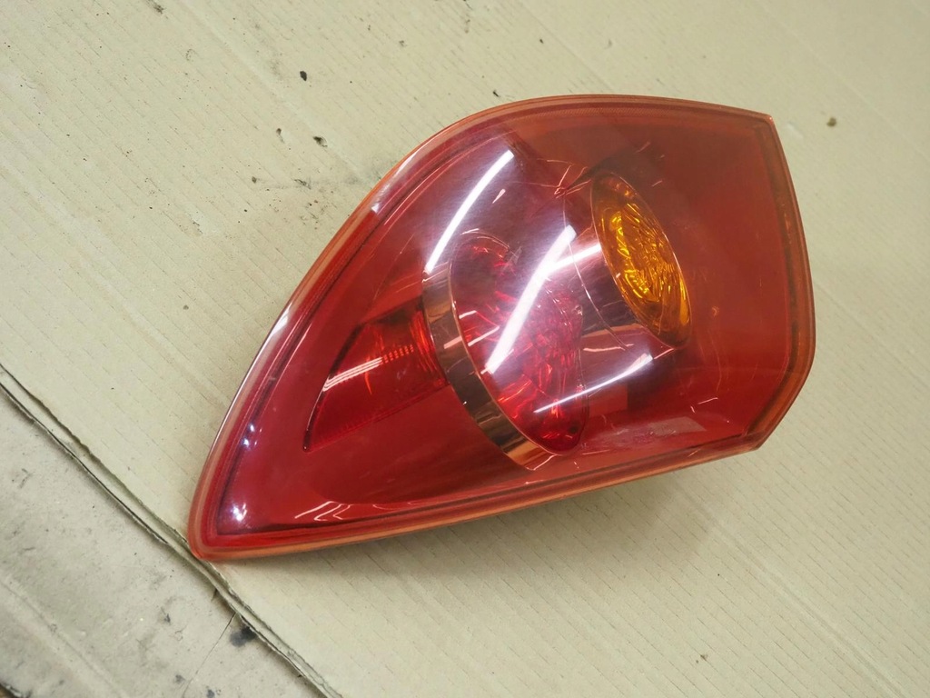 фото №7, Лампа права задня задня mazda 3 1 i bk hb 5d 04r