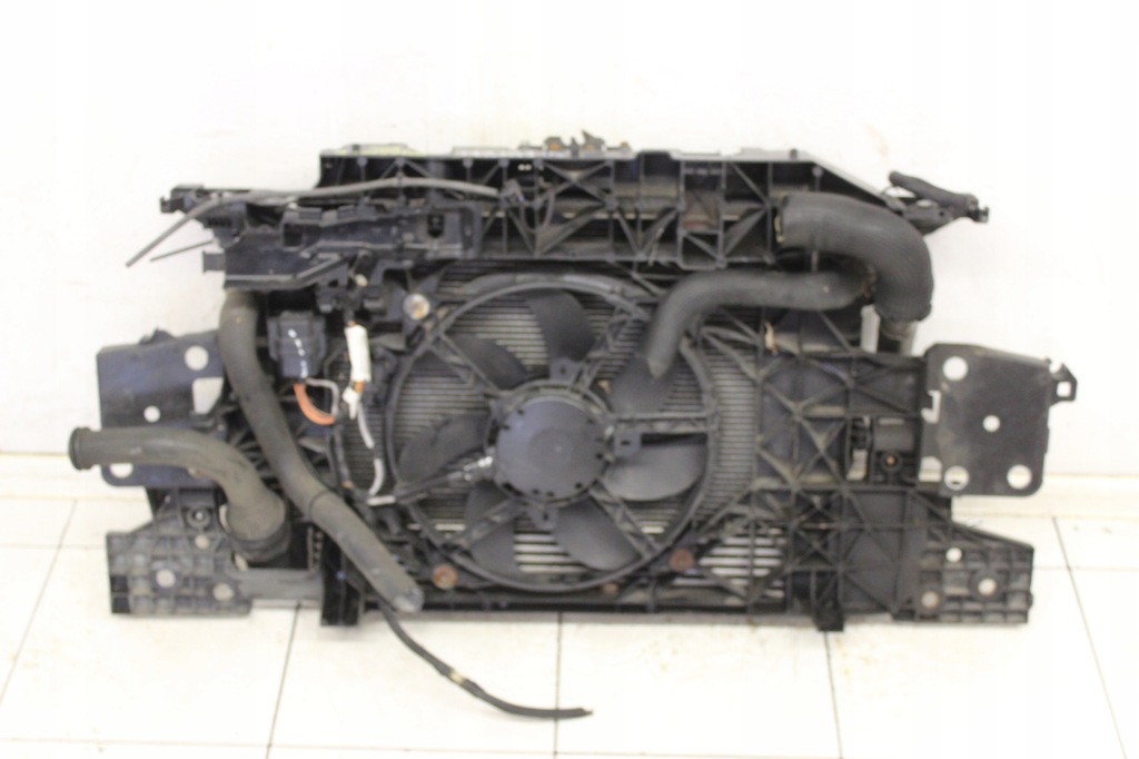 фото №2, Pas передній радіатор renault scenic iii 1.5 dci