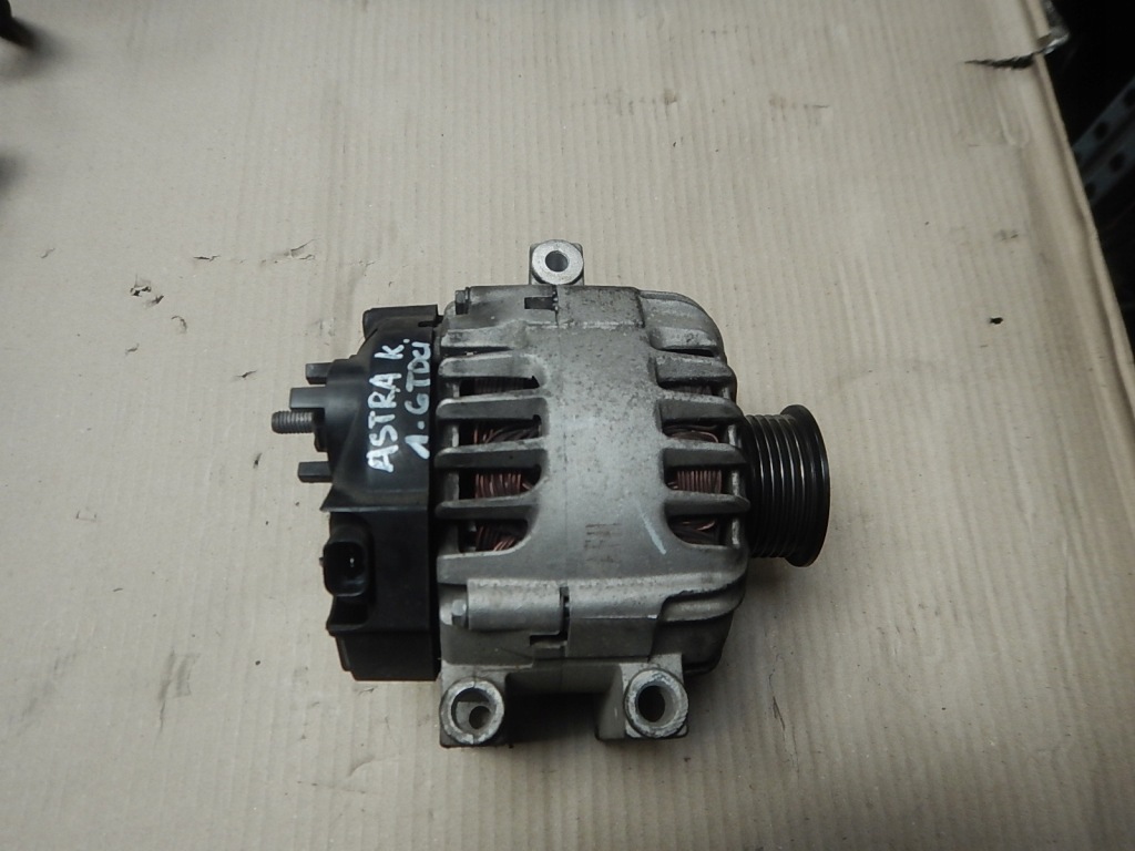 Купити Генератор opel meriva b astra j 1.6 cdti 13586366