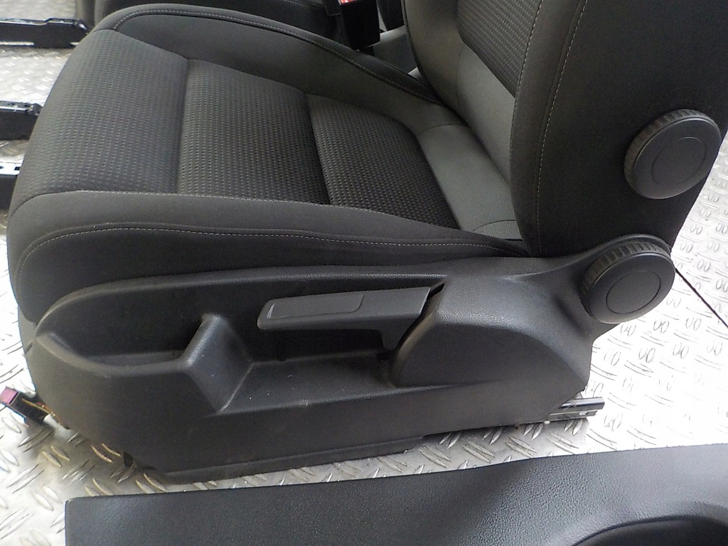 фото №6, Golf v plus 08-14 сидіння заднє сидіння середина комплект