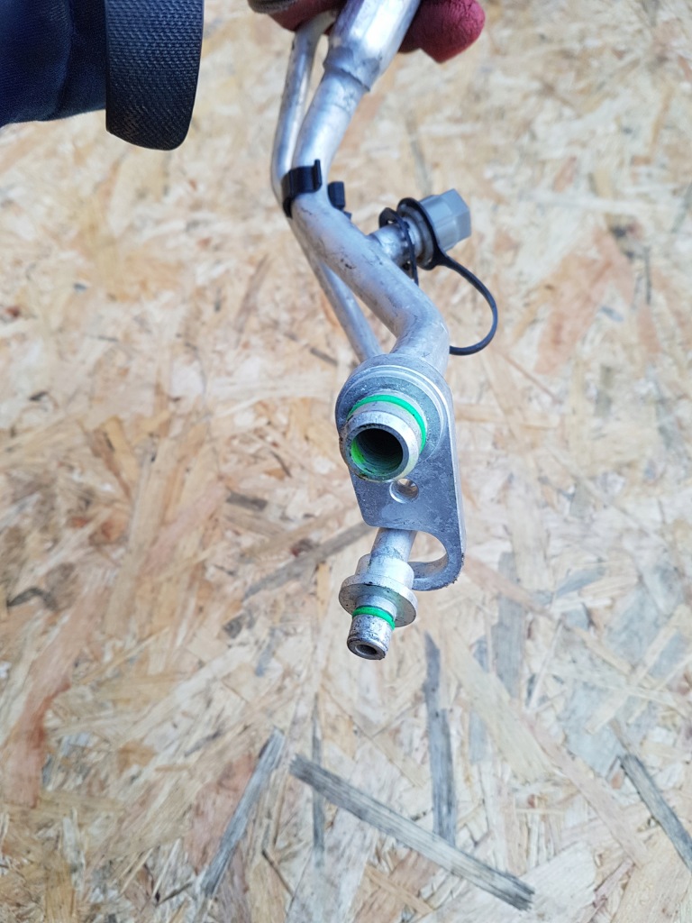 фото №9, Jaguar f type шланг кондиционера