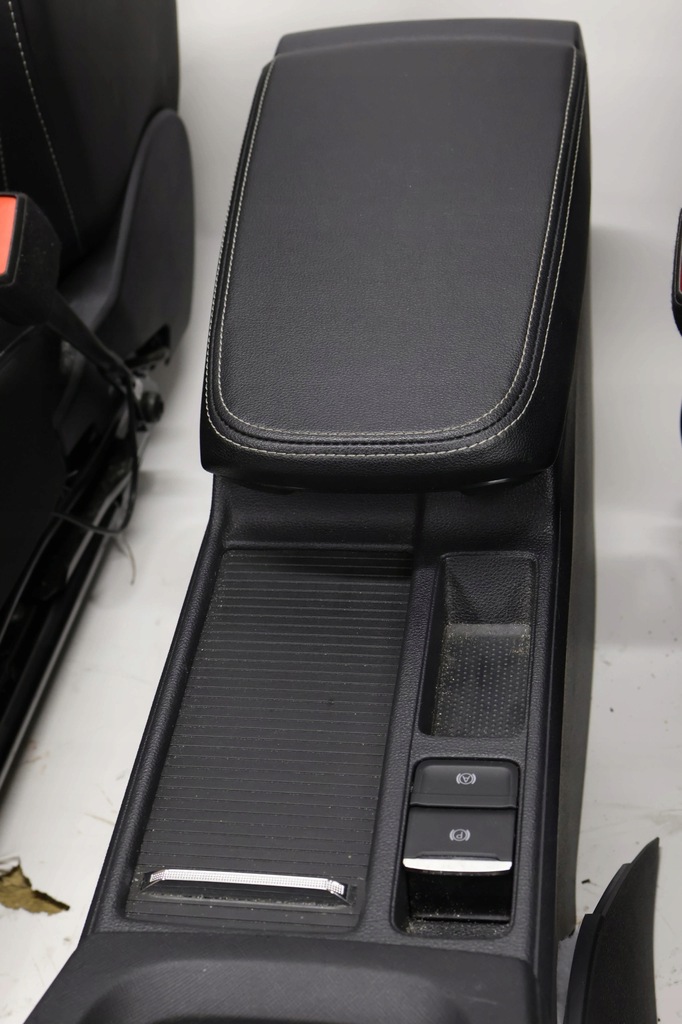 фото №7, Skoda octavia iv сиденья заднее сиденье комплект rs