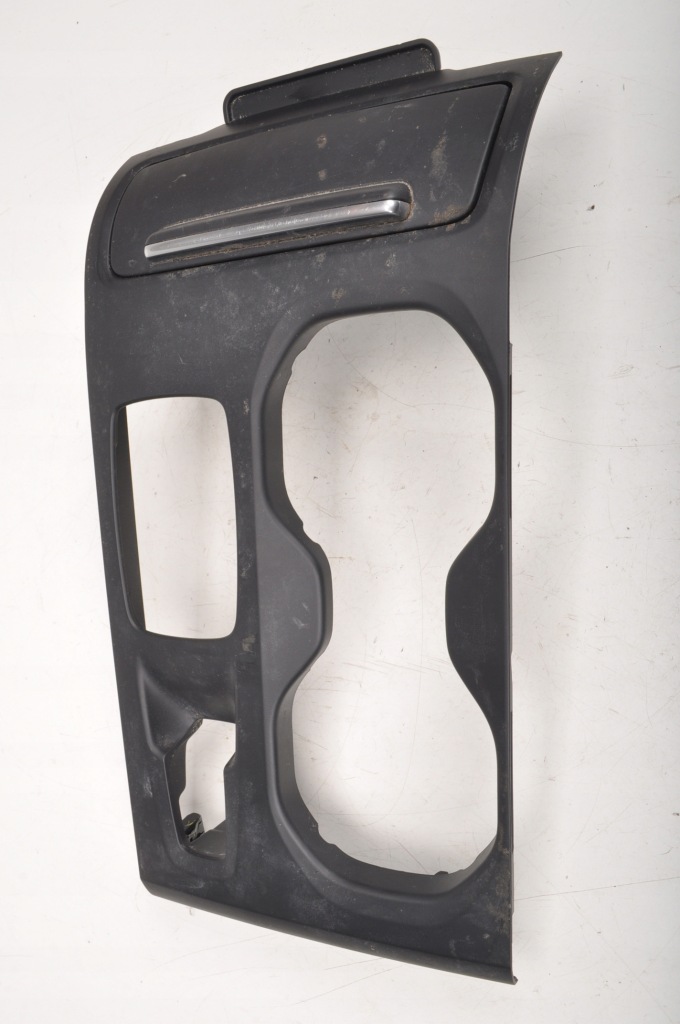 фото №1, Volvo xc40 ii рамка попільничка бардачок 31469010