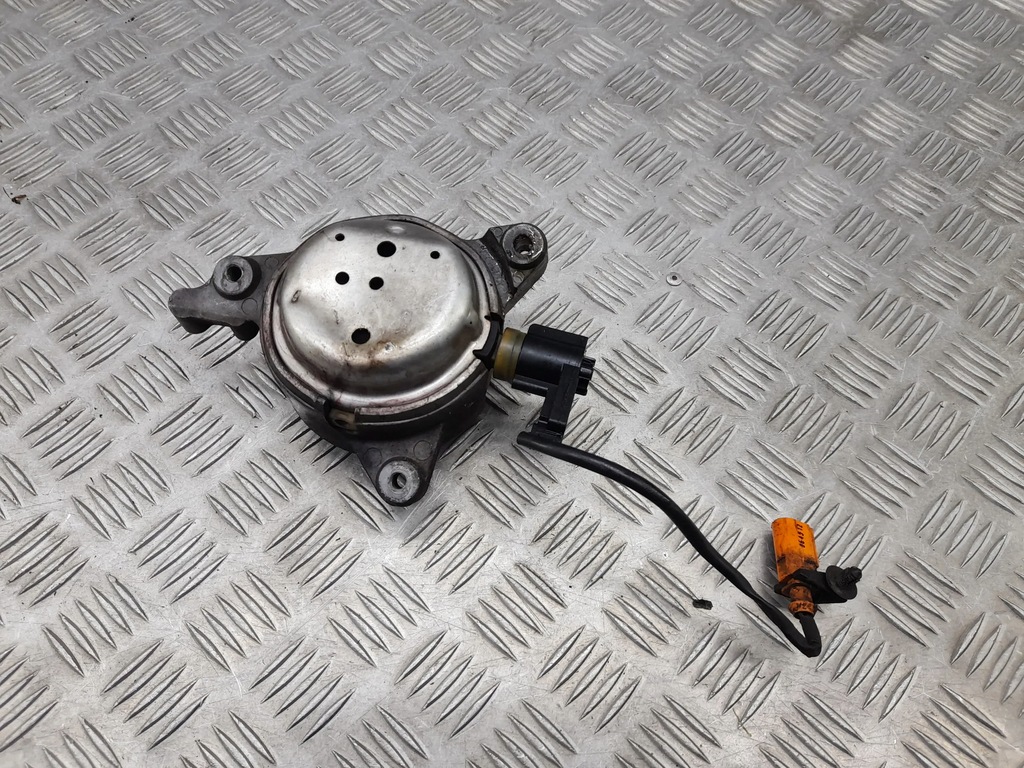 фото №6, Audi a8 s8 d4 4h 4h0399152 кронштейни i лапи