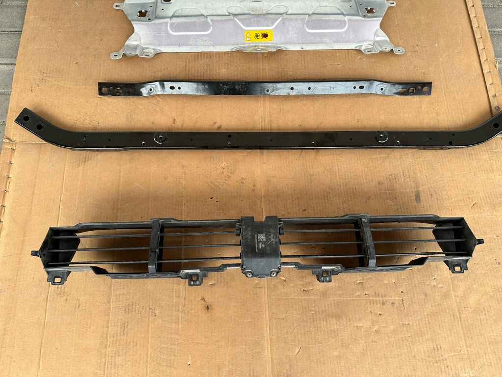 фото №6, Bmw g08 ix3 lift 21- балка підсилювач жалюзі лист оригінал демонтаж