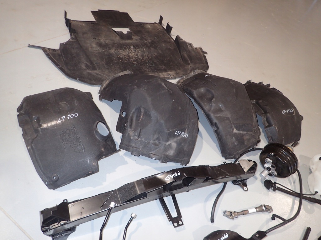 фото №6, Lamborghini aventador lp700 kompletny перед капот бампер лампи крила