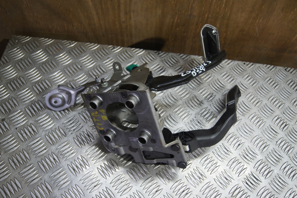 фото №10, Педаль тормоза газа ds4 автоматическая коробка передач 9671840380