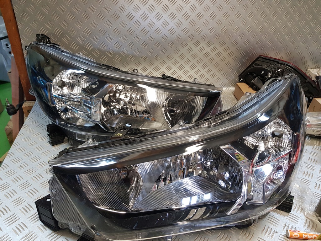 фото №1, Лампа права правий перед передня toyota hilux fl