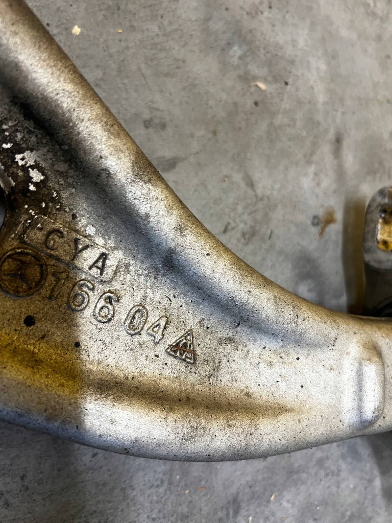 фото №9, Поворотный кулак ступица рычаг перед правый mercedes gl x166 4.7 v8 4matic