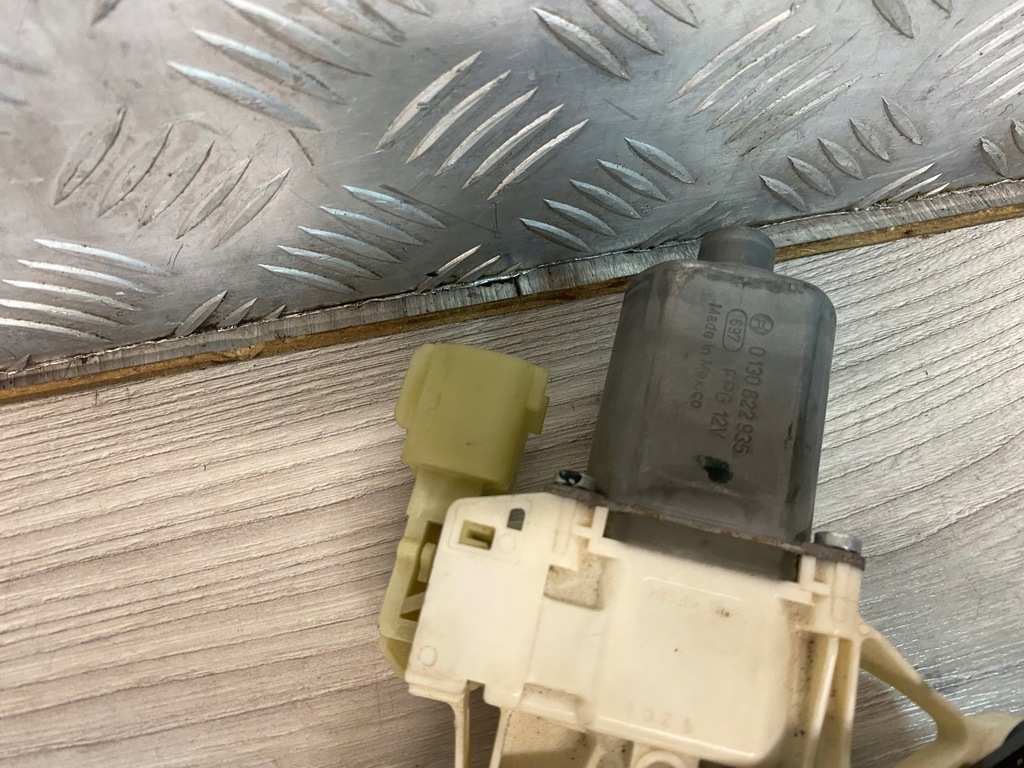 фото №11, Chrysler 200 usa 2015- механизм подъемник стекло правый перед 3034491