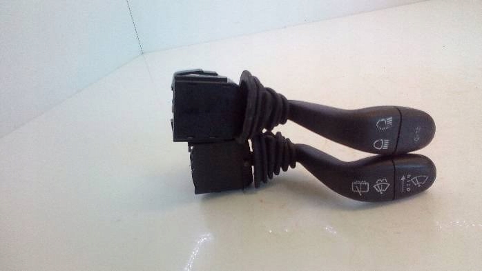 фото №7, Переключатель комбинированный переключатели skoda felicia i 99r.