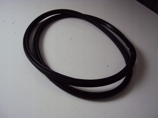 фото №1, Прокладка двері задня volvo xc40 2017-