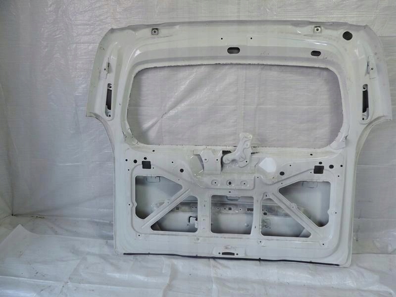 Кришка багажника задній opel combo e life Зі Шроту