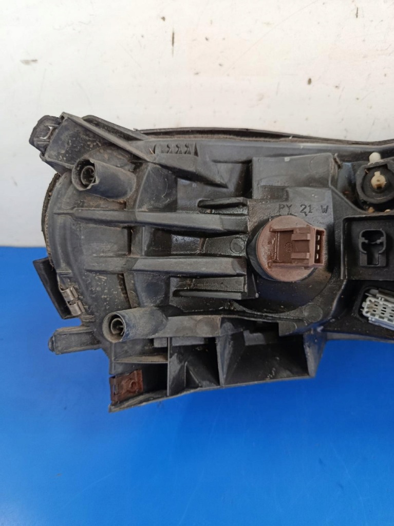 Volvo xc70 2 фара левое  89007903 valeo с Разборки