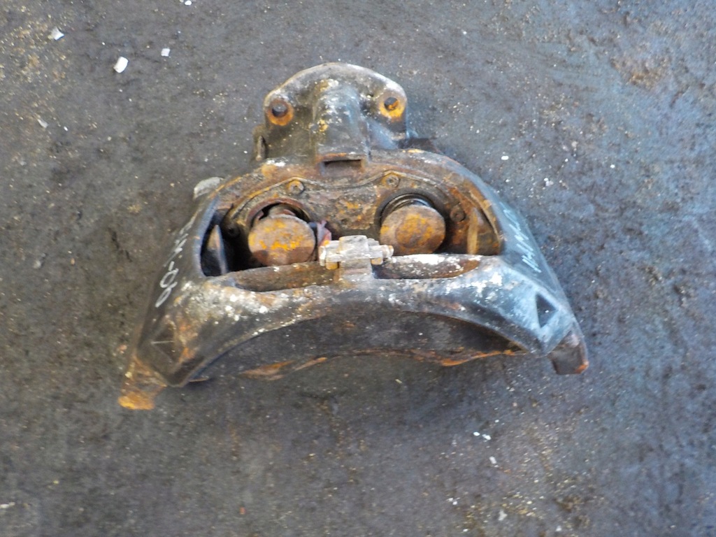 фото №1, Scania супорт гальмівний задня правий z012007