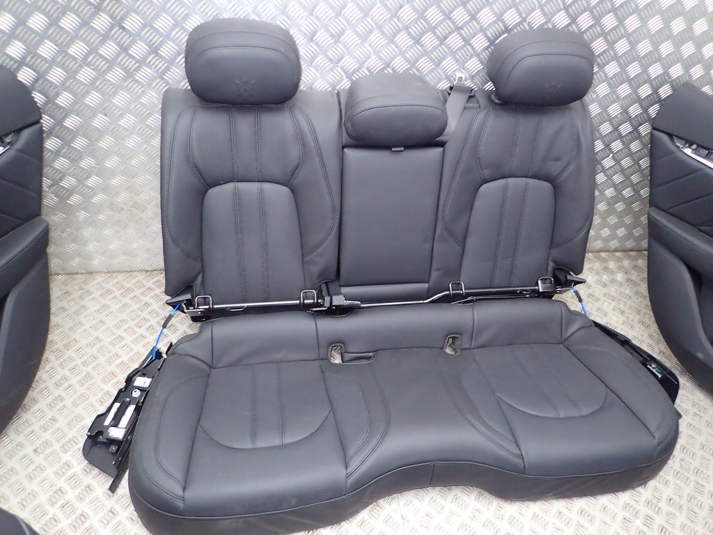 фото №7, Maserati levante сидіння оббивка шкіра обшивки тунель підігрів вентильовані n16