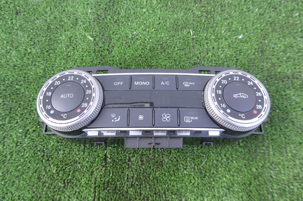 фото №1, Панель кондиционера обдув mercedes w204 eu