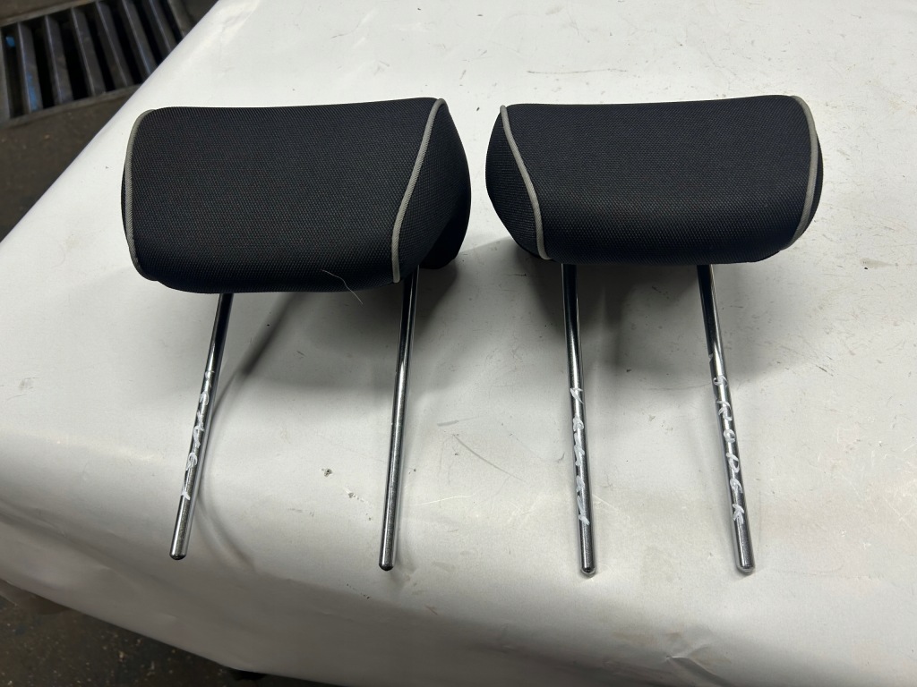 фото №3, Kia venga подголовник задний