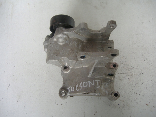 Купить Hyundai tuucson 1 2.0crdi кронштейн генератора двигателя