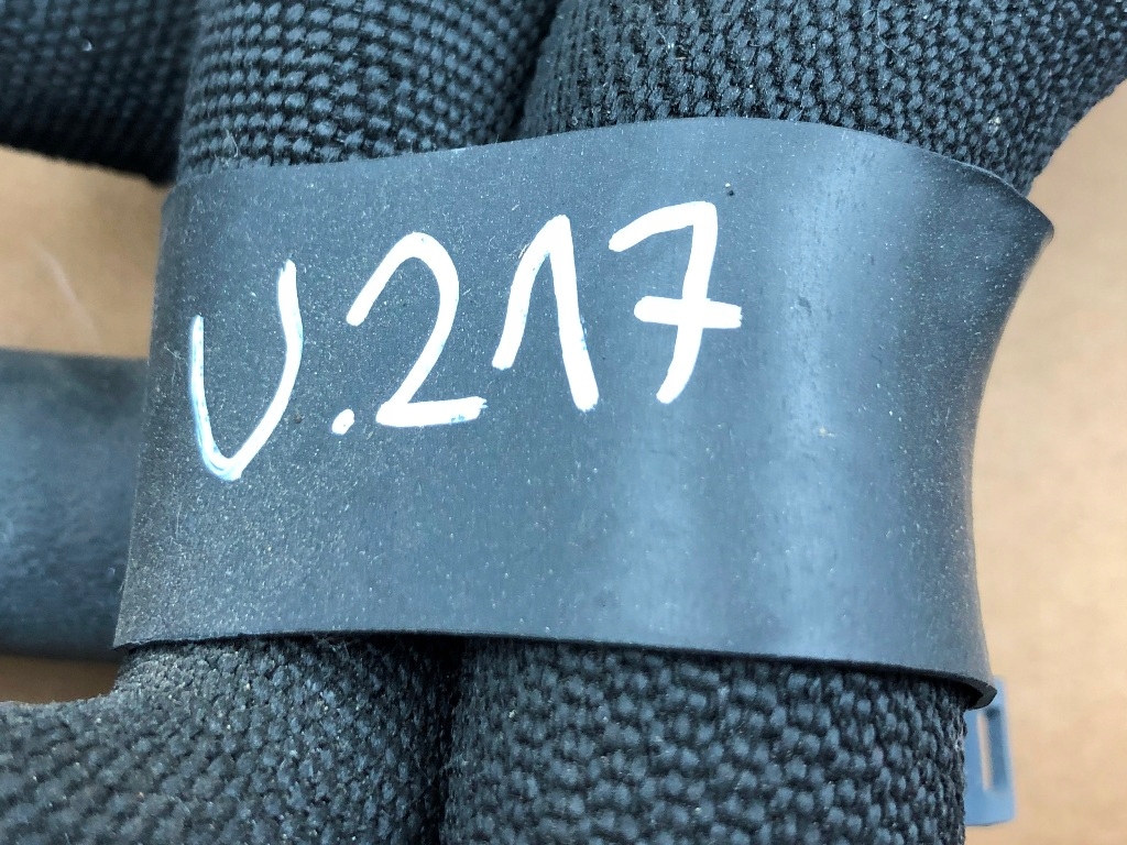 Електроклапан магістраль водяна шланги дроти радіатора audi e-tron 20- Київ