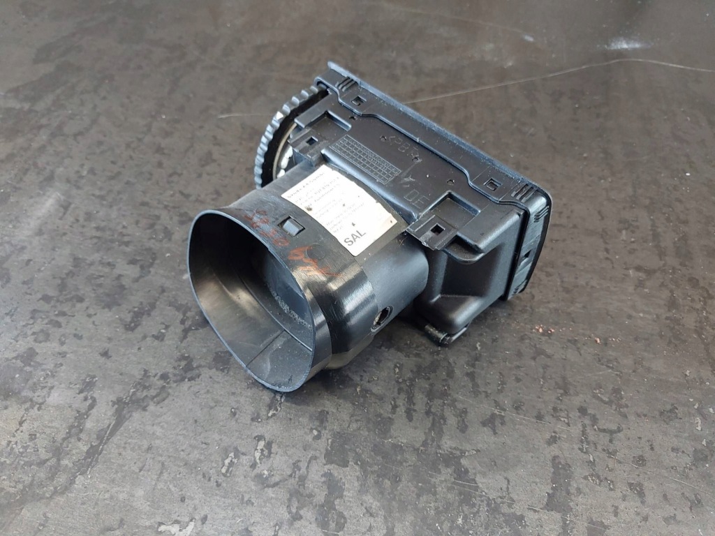 Левая решётка обдув панели приборной панели skoda octavia mk1 1u 1u1819701a Киев