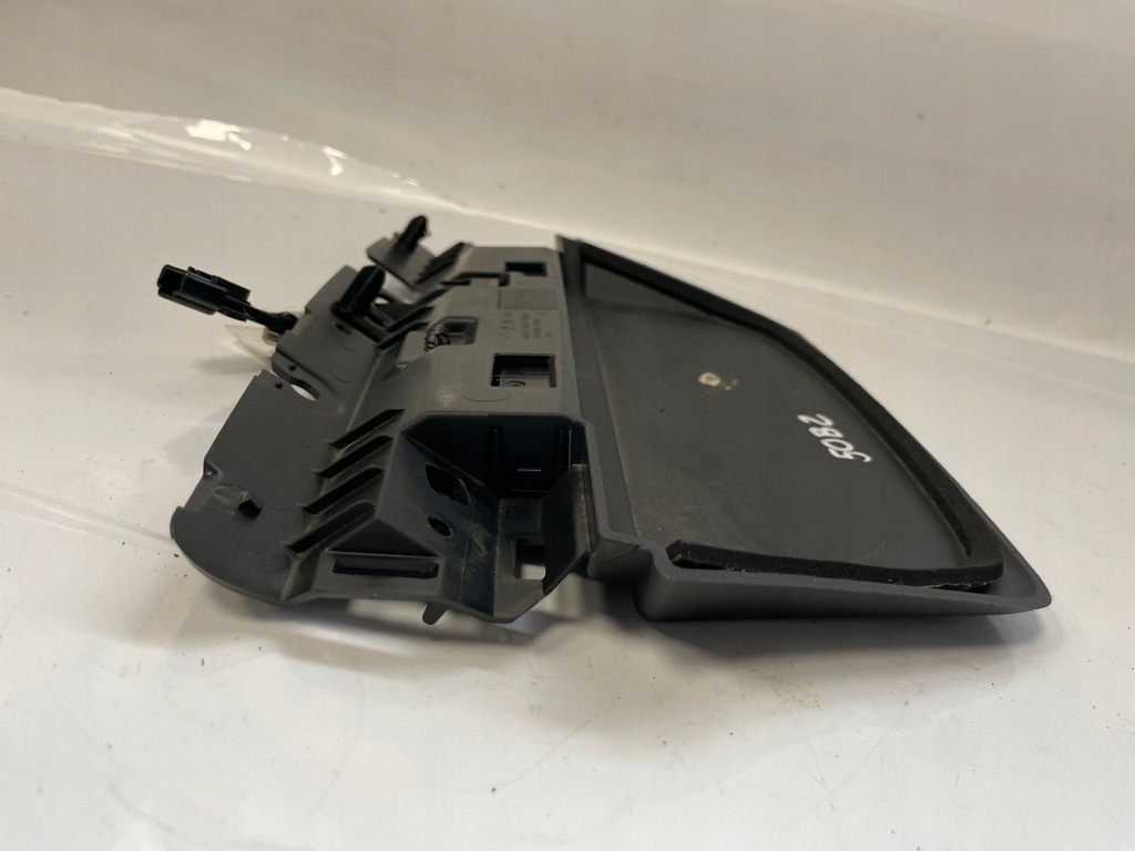 фото №9, Renault arkana 1.3 tce 22 лампа стоп кришки задній d28100jl000 265985894r